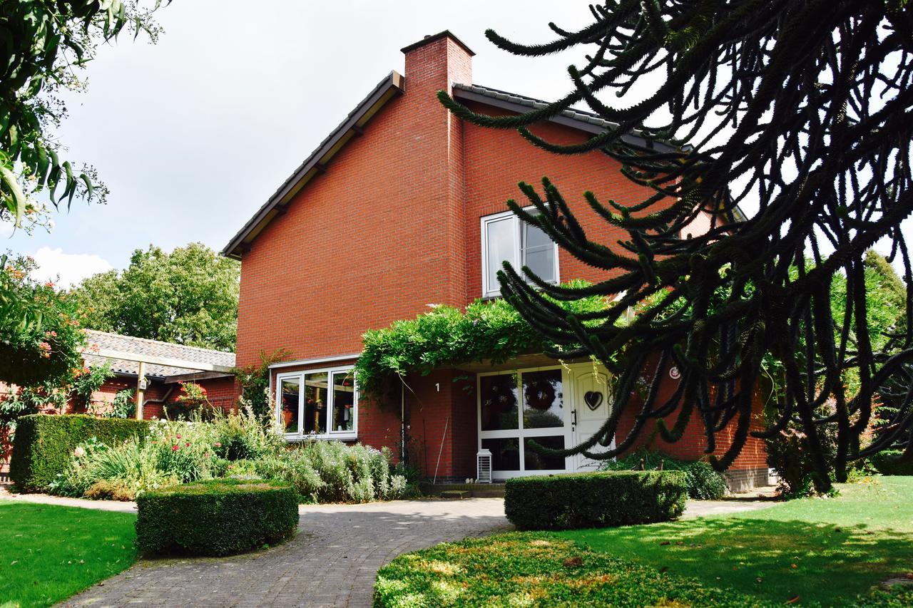 Moorveld De Hagendoorn Bed & Breakfast エクステリア 写真